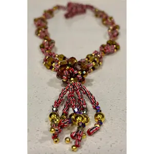 Collar cabecero de Oya