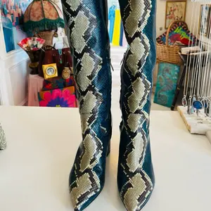 Sam Edelman Knee Boots with Snake Pattern - Stylish and Comfortable