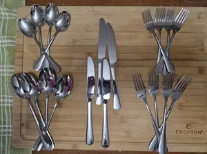 20 Piece Silverware Set for Home Kitchen Restaurant Flatware Set Stainless Steel Cutlery Utensil Set include Forks,Knives,Spoons