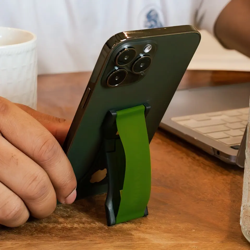 PRO SOLID COLORS - Kickstand Magnetic Silicone Smartphone Grip Cellphone Magnetic Phone Holders Built In Kickstand