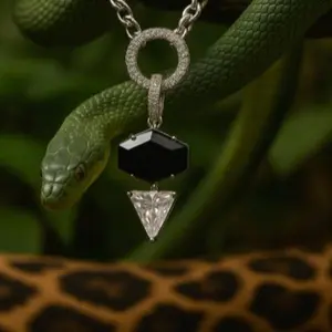 Falling with Purpose – Onyx Sandstone Pendant Necklace (Untamed 2025) A design as fierce as it is refined.