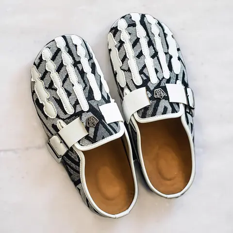 Men's Stylish Patterned Canvas Slip-On Shoes - Ankle-Height, Round Toe, Adjustable Buckle, Soft PVC Sole, PU Leather, Lightweight, Fast On/Off, Slip-On in Seconds, Cool Slippers for 2 Core Casual Scenarios