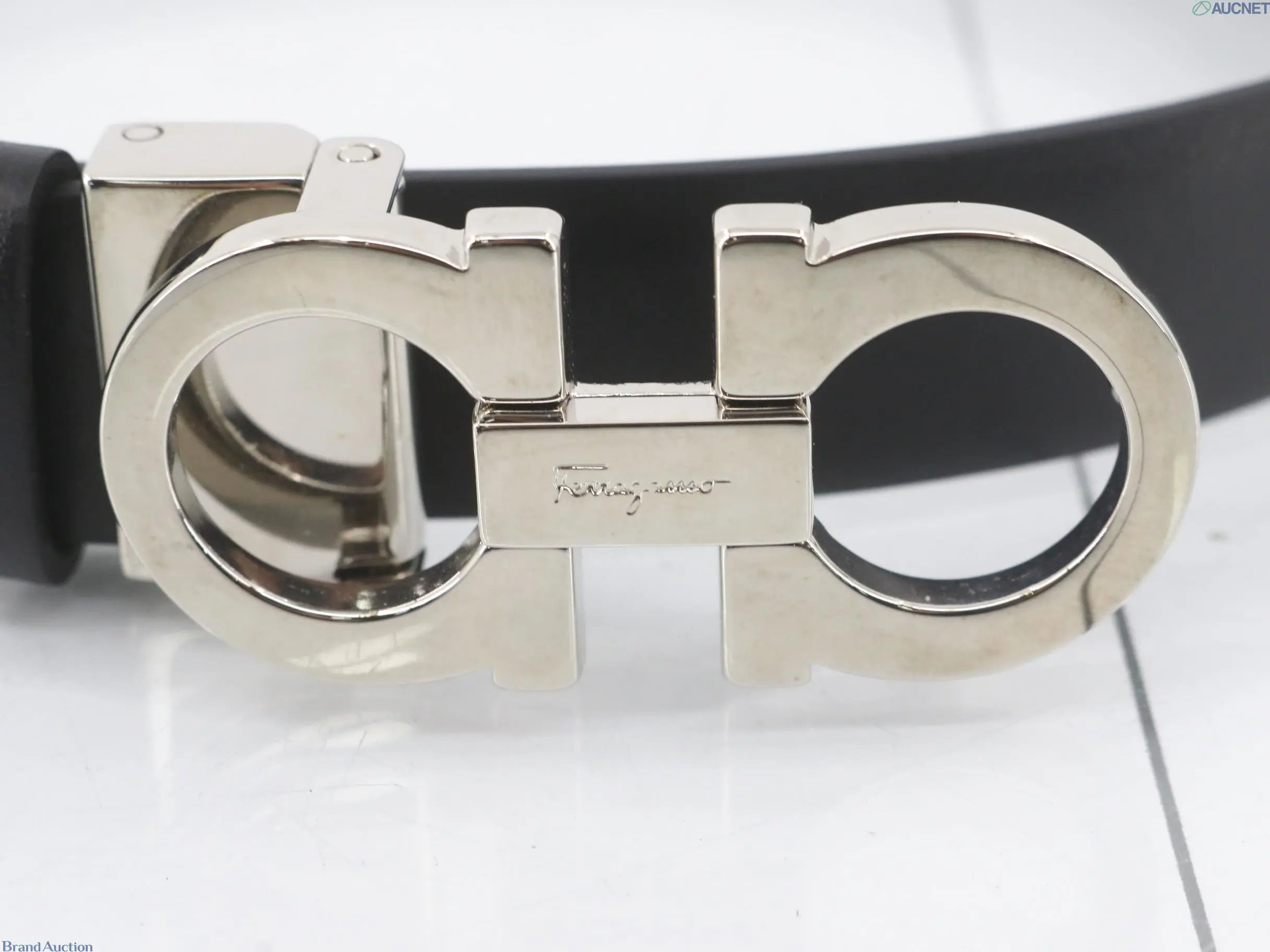 Pre-owned Ferragamo leather belt black with silver hardware