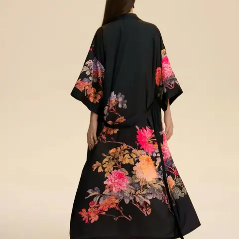 Elegant Japanese Rose Floral Print Traditional Kimono Cardigan, Rose Floral Pattern, Long Sleeve Loose Fit Oversize Women's Outerwear, Womenswear, Party Street Style Beach Vacation Dressing Gown, Versatile Wear, Elegance