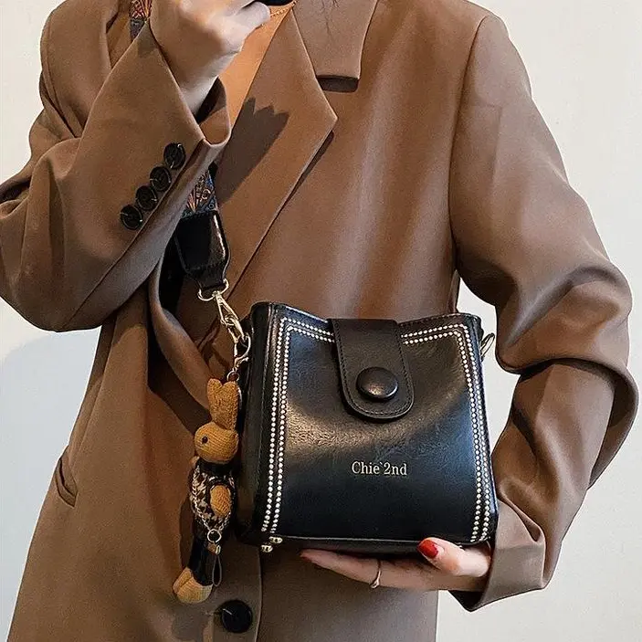 2026 Fall/Winter New Three Straps Vintage Bucket Bag – Free Purse Charms, Spacious, Multi-Compartment, Casual Versatile,Work & Everyday Style, Women’s Shoulder & Crossbody Bag for Women Handbags Purse for Women TikTokShopBlackFriday Christmas Party Gifts,