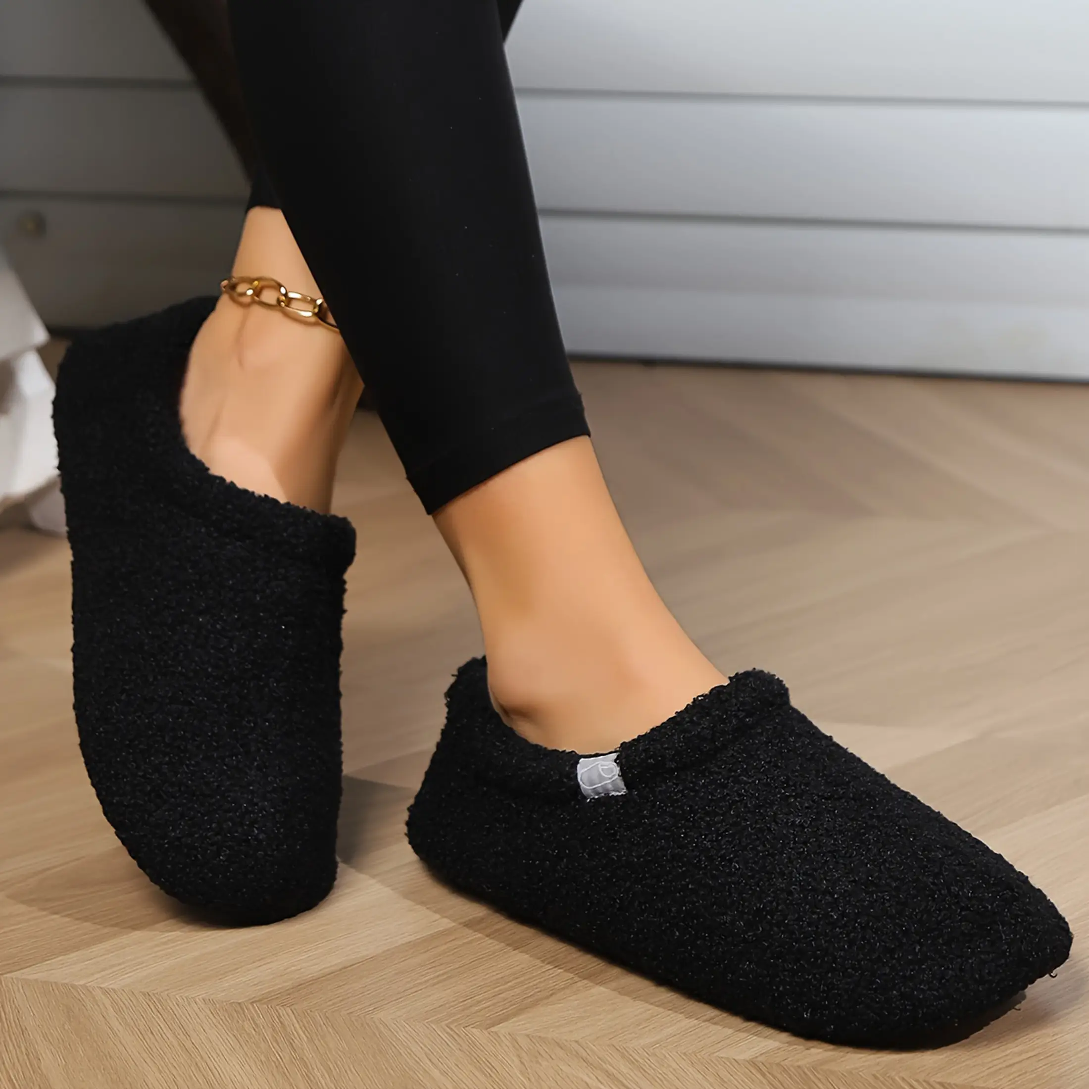 House Slippers for Women Indoor Barefoot Slippers Socks Furry Slip on House Shoes Cozy Comfy Slippers for Home Bedroom Travel Yoga