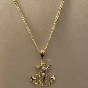 14k gold 18" chain with an anchor pendant
