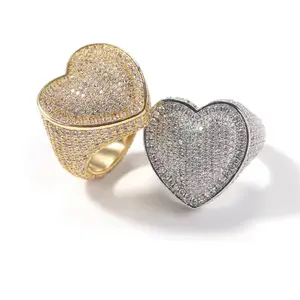 Unique’s Glam Boutique Tarnish-Free Waterproof Hip Hop Rock Heart Ring for Women Stylish Accessories
