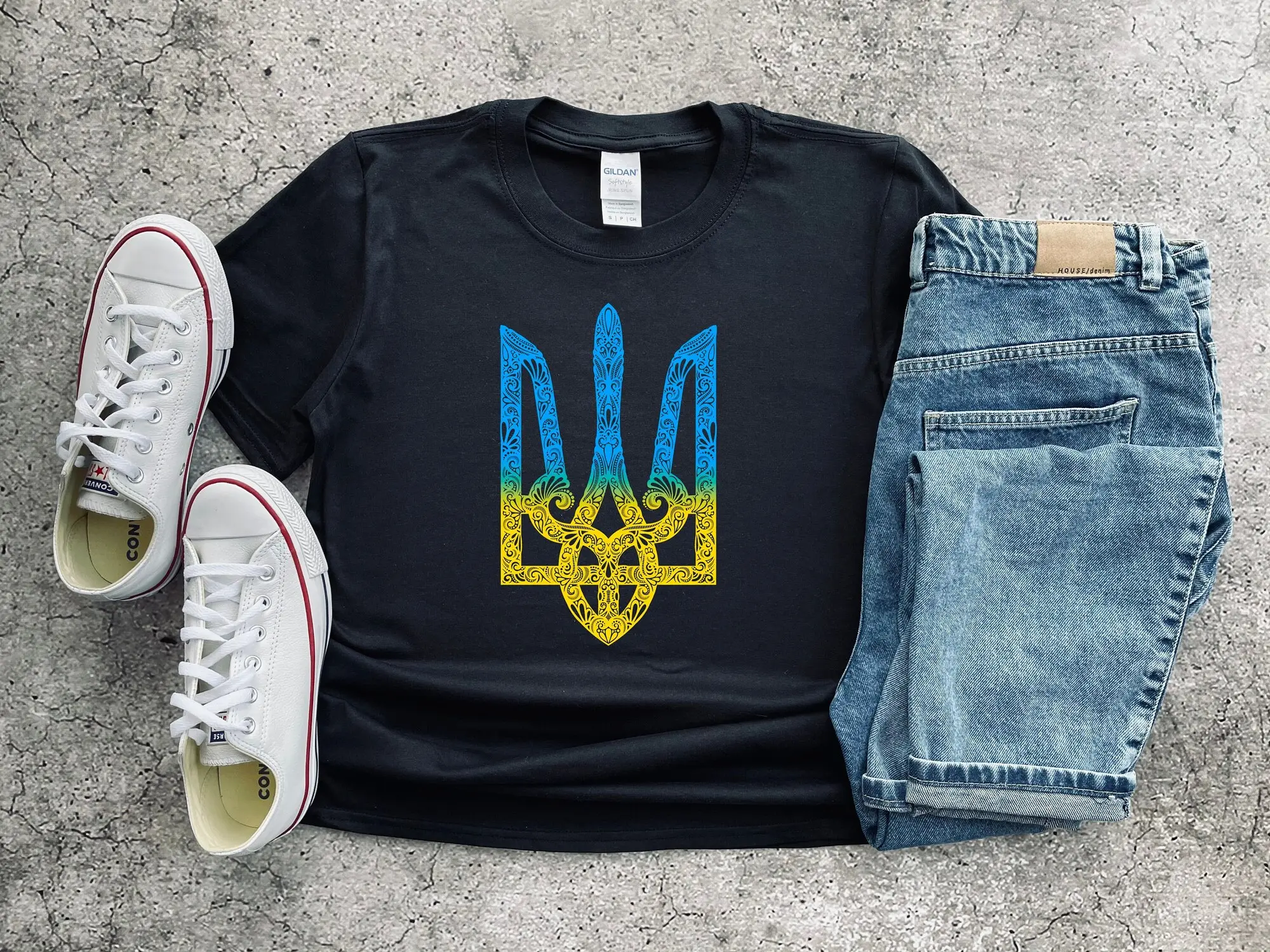 Ukraine Shirt, Ukraine Support Outfit, Ukraine T-shirt, Ukraine Emblem Shirt, Ukraine Symbol T-shirt, Ukraine Gift Shirt