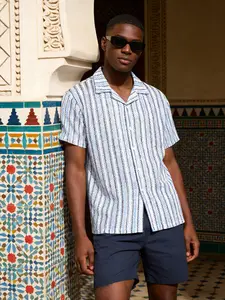 Men's Cuban Collar Knitted Jacquard Stretch Short Sleeve Shirt, Casual Breathable Soft Button Down, Summer Beach Top, Casual Party Shirt