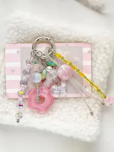 Elegant Bellflower Keychain Pendant, Handcrafted Beaded Car Key Charm, Delicate Flower Design Accessory, Perfect Gift for Her