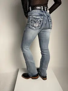 Women's Mid Rise Rose Rhinestone Stretch Bootcut Jeans - Xecondo