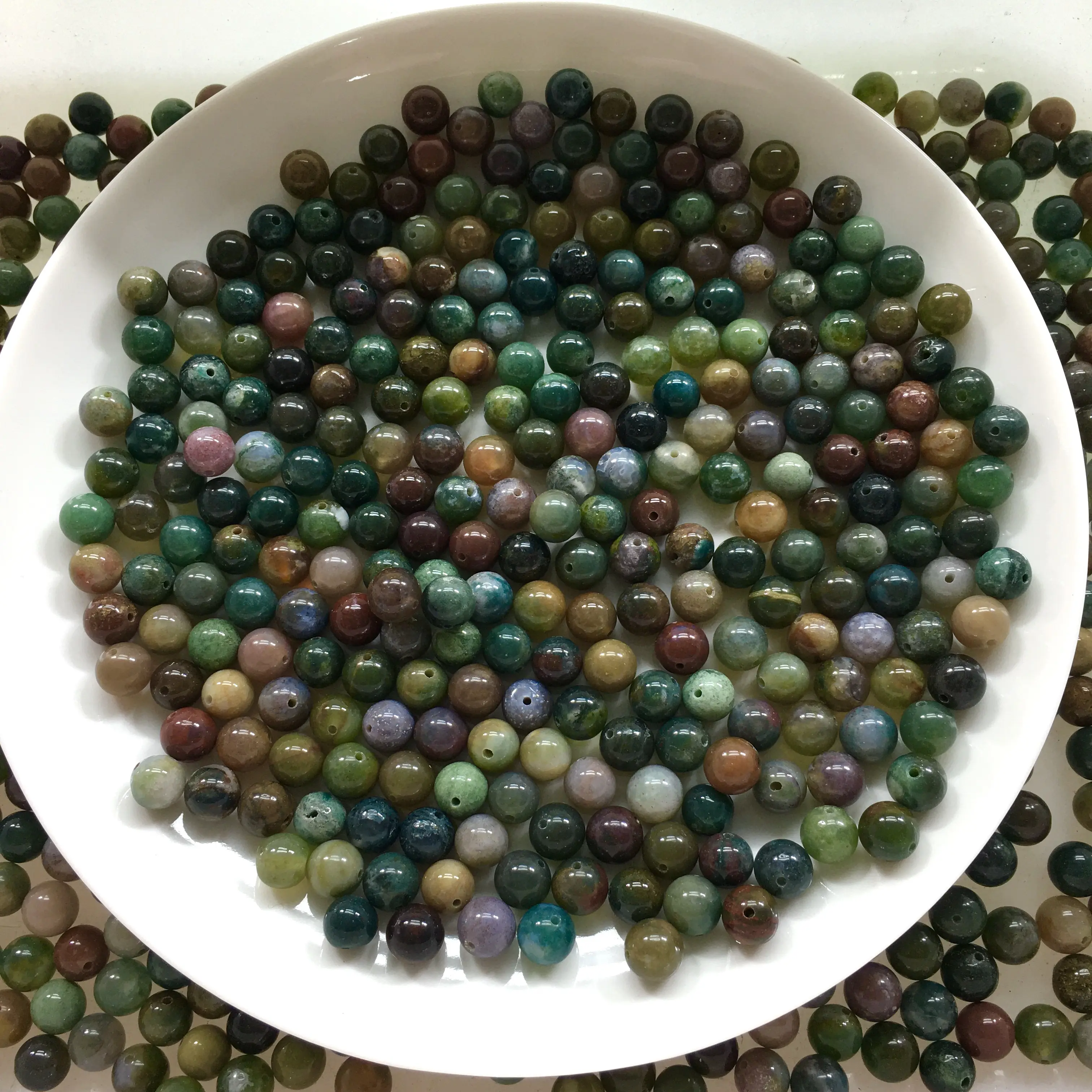 List8,$10.99/$15.99=1 bag,   (Can make six bracelets), 8 mm (±0.5 mm) crystal beads, 1 bracelet over $20, 3 bracelet over $50. Send accessories, elastic rope. New friends get a bracelet for free if ordering.