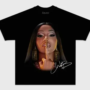Hip Hop Rapper Legend Graphic T-Shirt | Big Face Rap Music Fan Tee for Men & Women