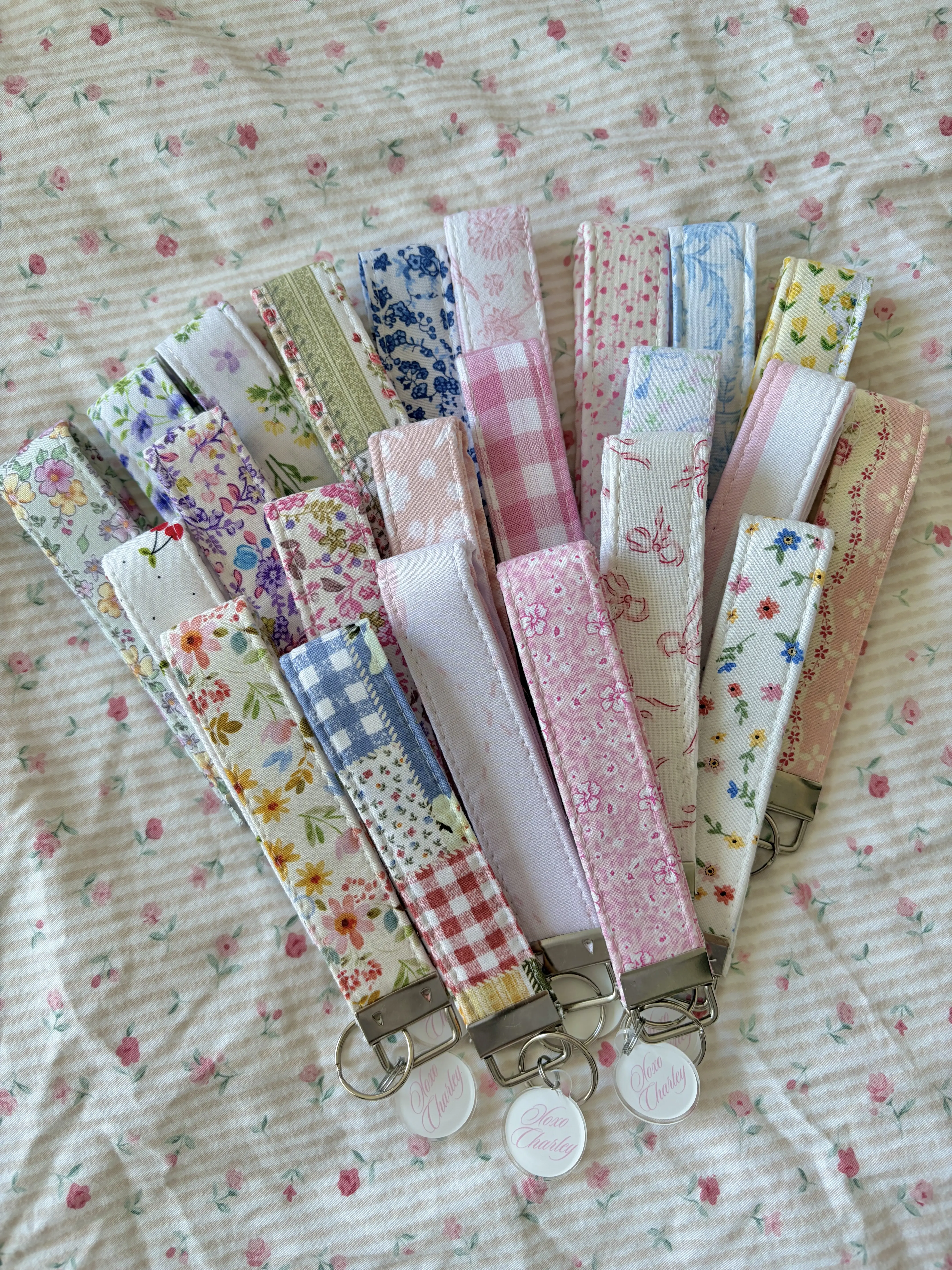 Keychain Wristlet Strap Wristband Variety / Cute lanyard / loop keychain / wristlet /