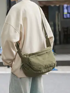 Men's crossbody bag, Commuter crossbody bag, Everyday crossbody bag, solid color, shoulder bag with zipper closure, casual and simple, suitable for students, campus travel, work commuting, shopping, Classic shoulder bag