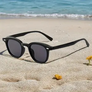 FYTOO Round Polarized Sunglasses | 4pcs Set with 3 Travel Accessories | Beach, Camping & Driving Essential | Classic Unisex Style | Ideal Valentine's Gift FT20059HKCP