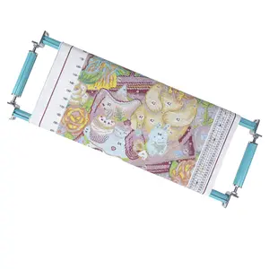 Couple Embroidery Art 31.5in (80cm) 4-Slot M Embroidery Frame with 15cm Adjustable Side Bars — 2.8cm Diameter Aluminum Alloy 4-Slot Thickened Round Tube, Width-Adjustable, Suitable for Cross-Stitch, Quilting Crafts, Silk Painting Creation, Multi-Purpose