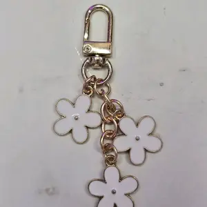 White Daisy Flowers Kindle Charm