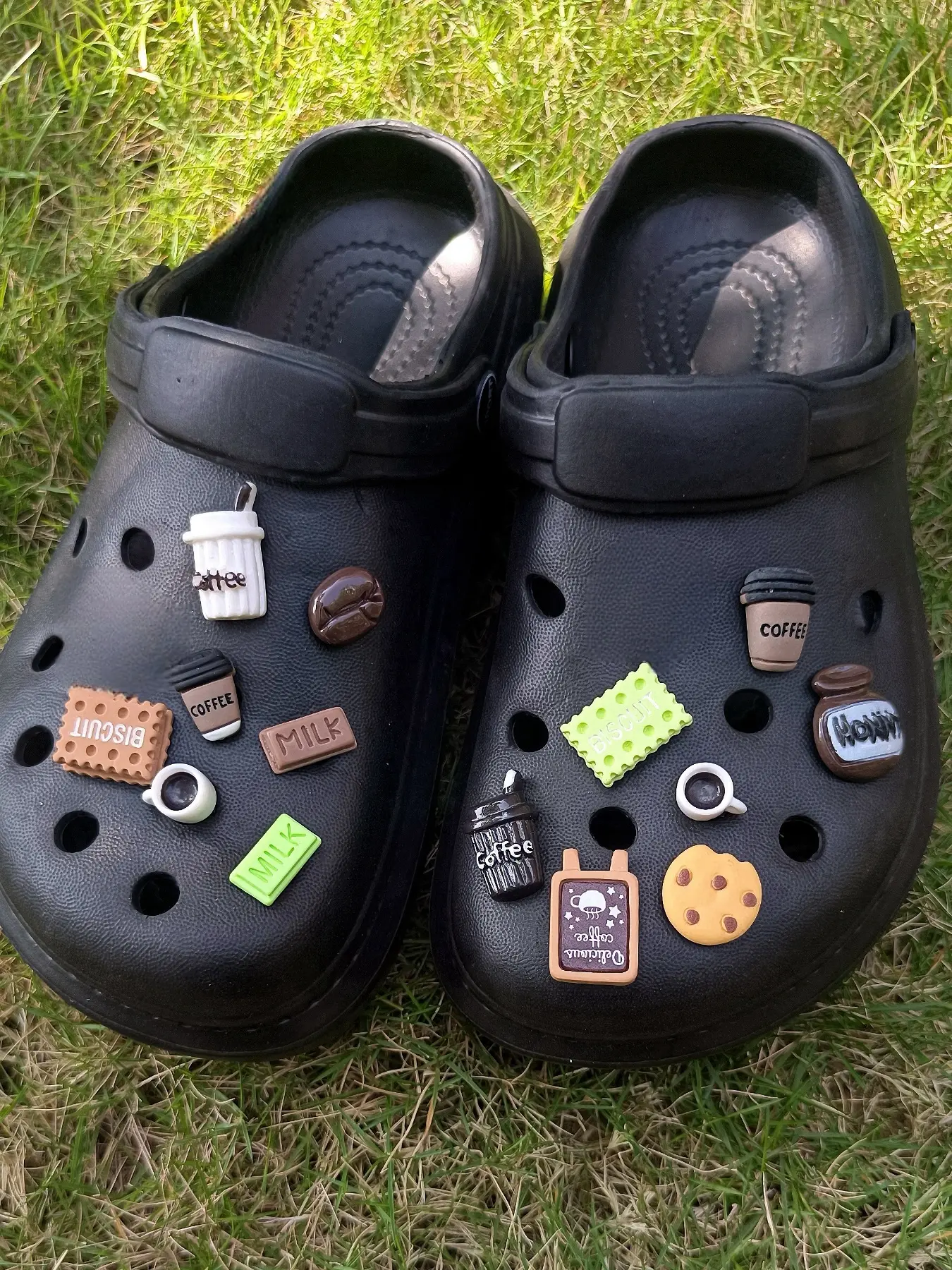 14-Pack Coffee Theme Shoe Decoration Charms, Food-Themed Hole Shoes Accessories, 3D Candy Design, Unisex Fits All Ages, Perfect for Parties & Holidays