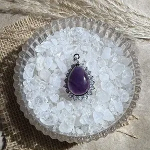 Natural Crystal Teardrop-shaped pendant with little diamonds for women