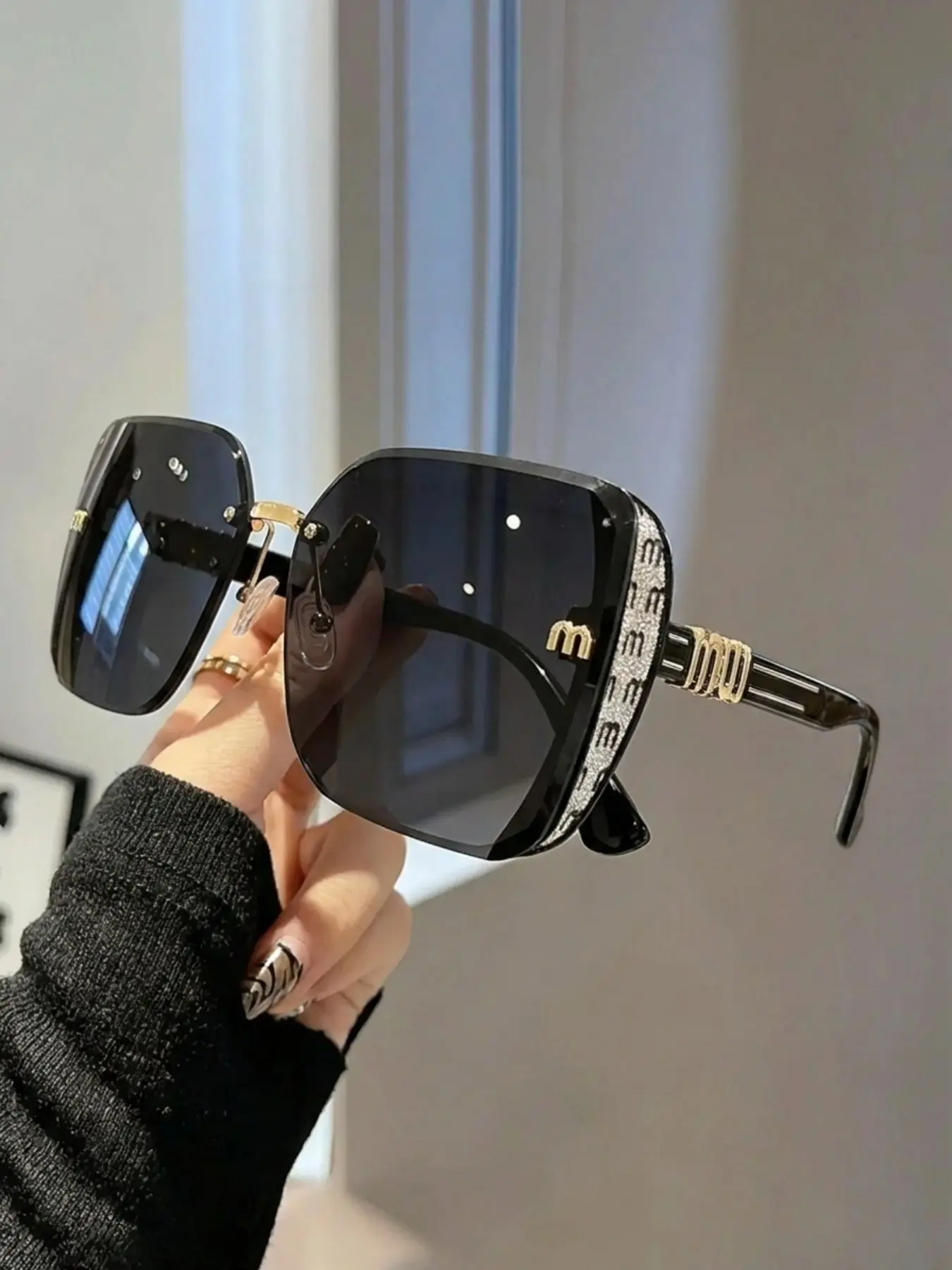 Unisex Large-Frame Glasses, Trendy Square Framed Sunglasses, Retro Fashion Design for Daily Wear, Photography and Travel, All-Season Use, Stylish Sunglasses