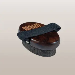 BullieBrush - The Ultimate Grooming Tool for Bulldogs and Pitbulls