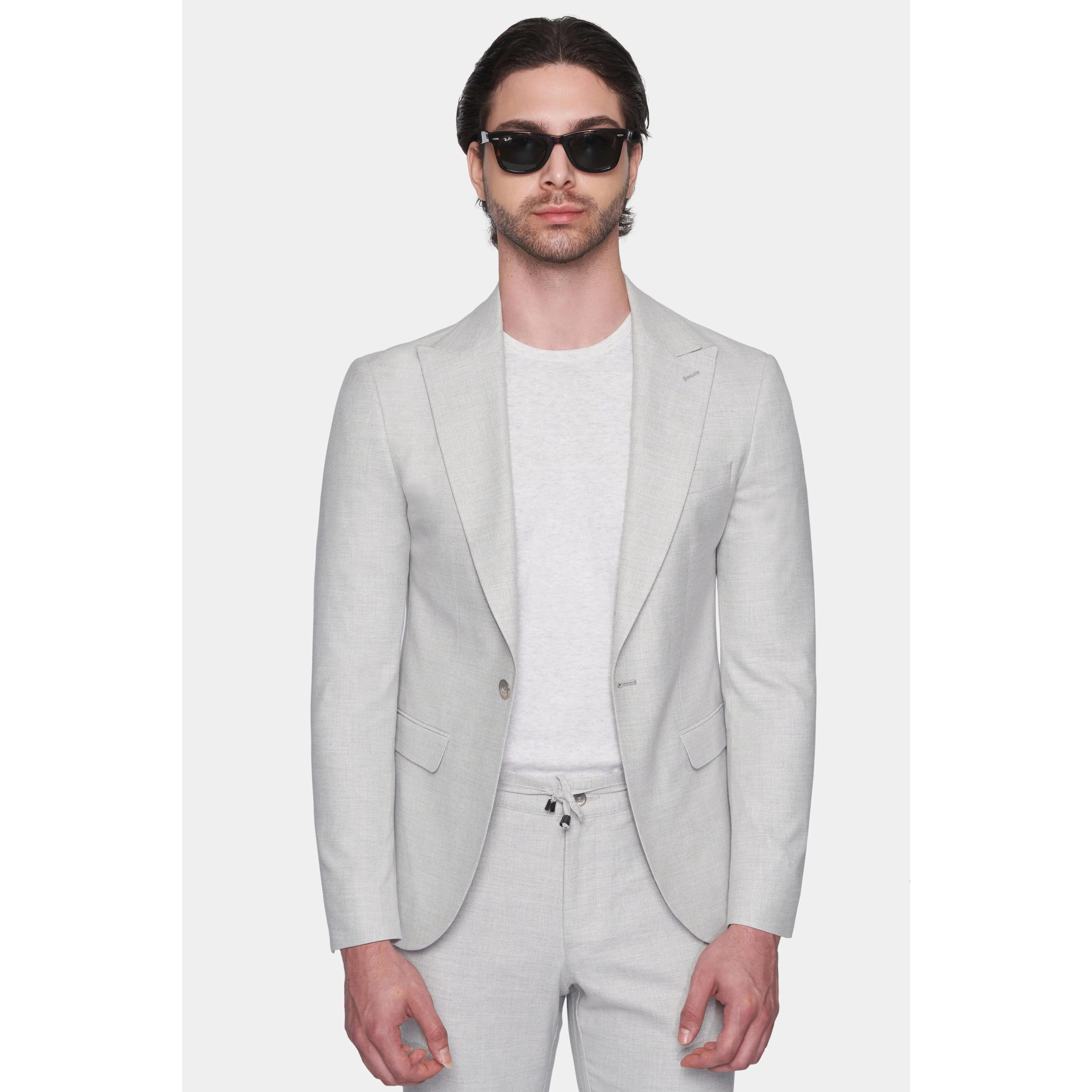 The Bespoke Suit (Seal)