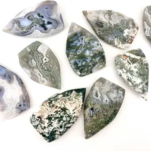 【Star Gate】"Moss Agate Specimens: Captivating Patterns and Earthy Tones"