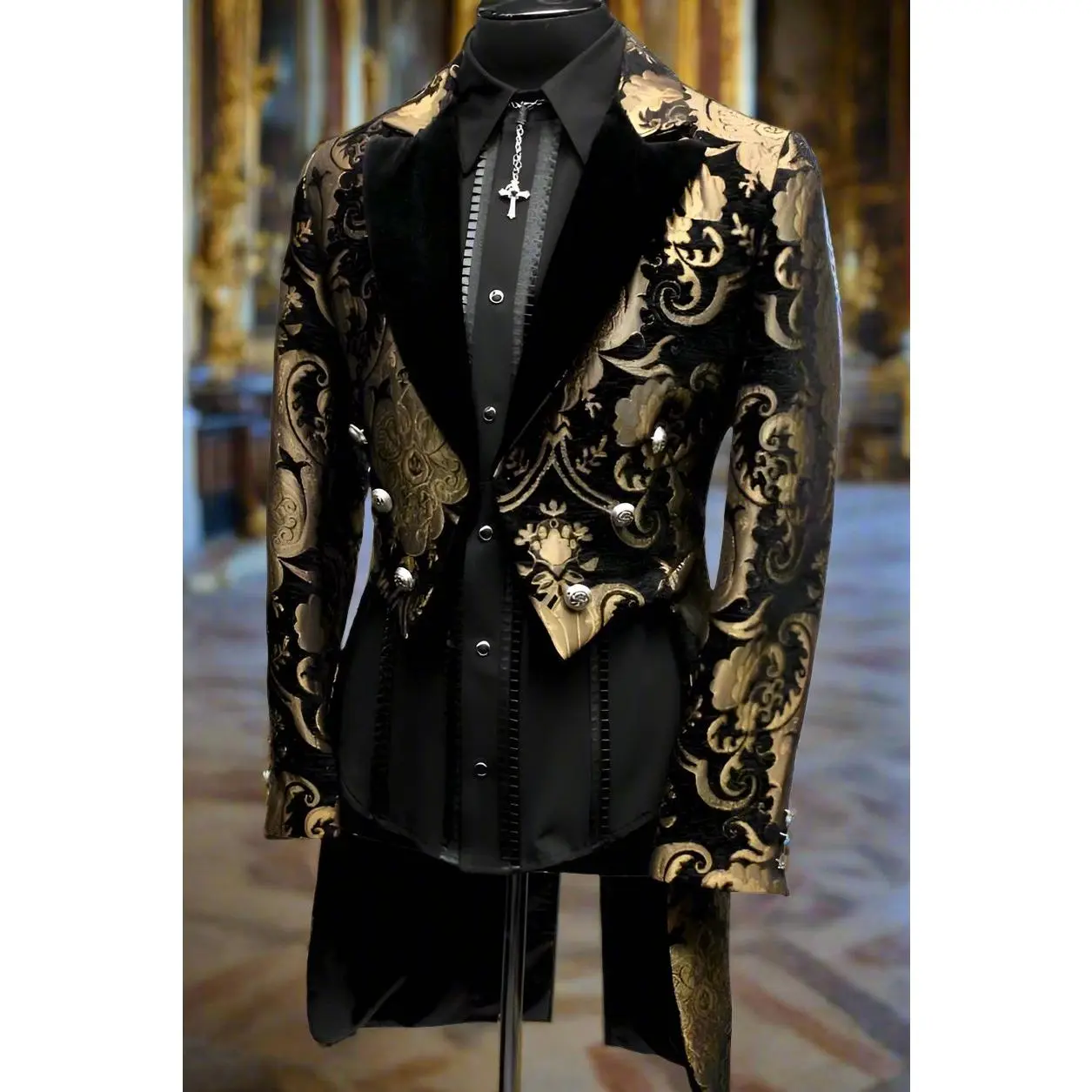 VICTORIAN TAILCOAT - Gold/Black Tapestry