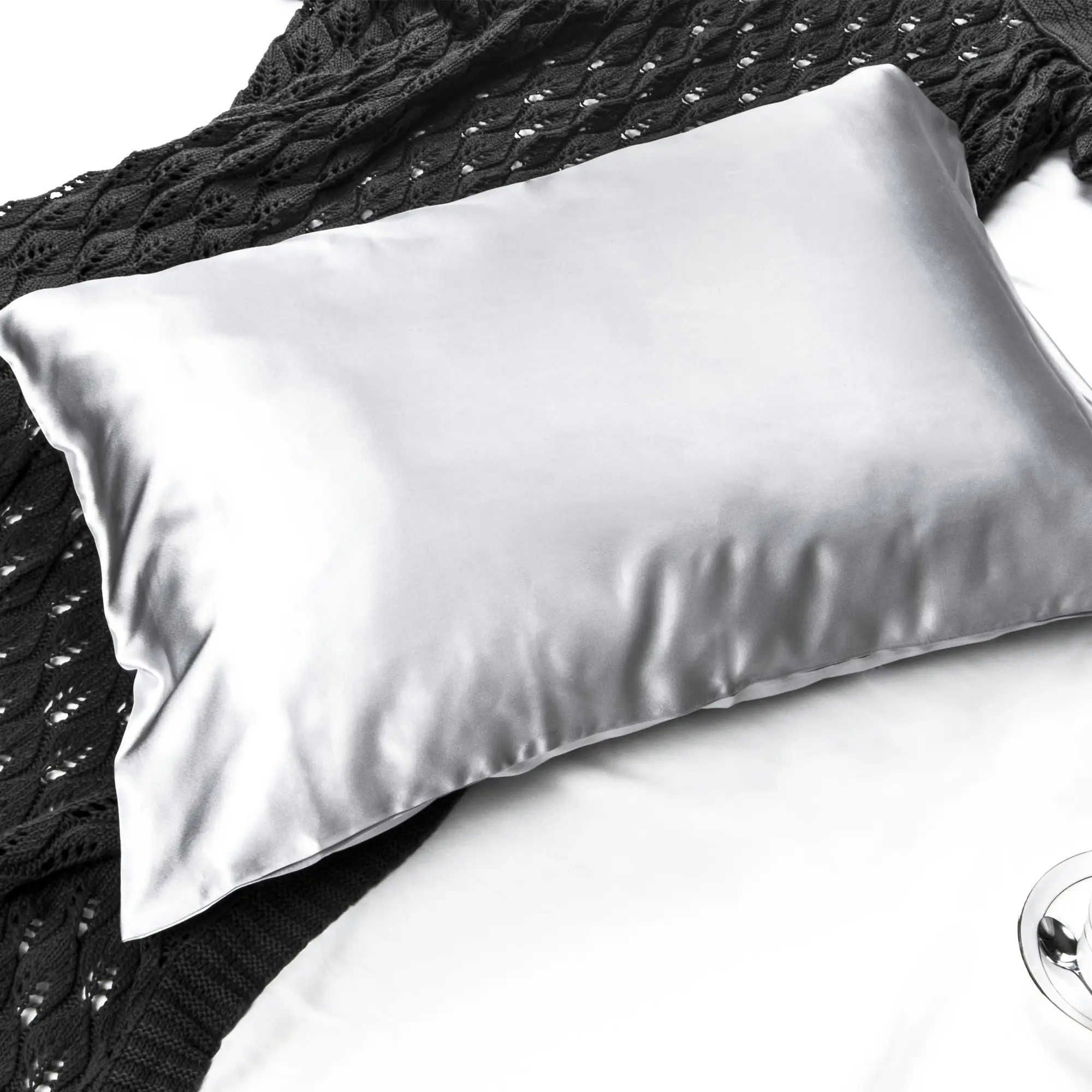 Mulberry Silk Pillowcase for Hair and Skin – Soft with Hidden Zipper