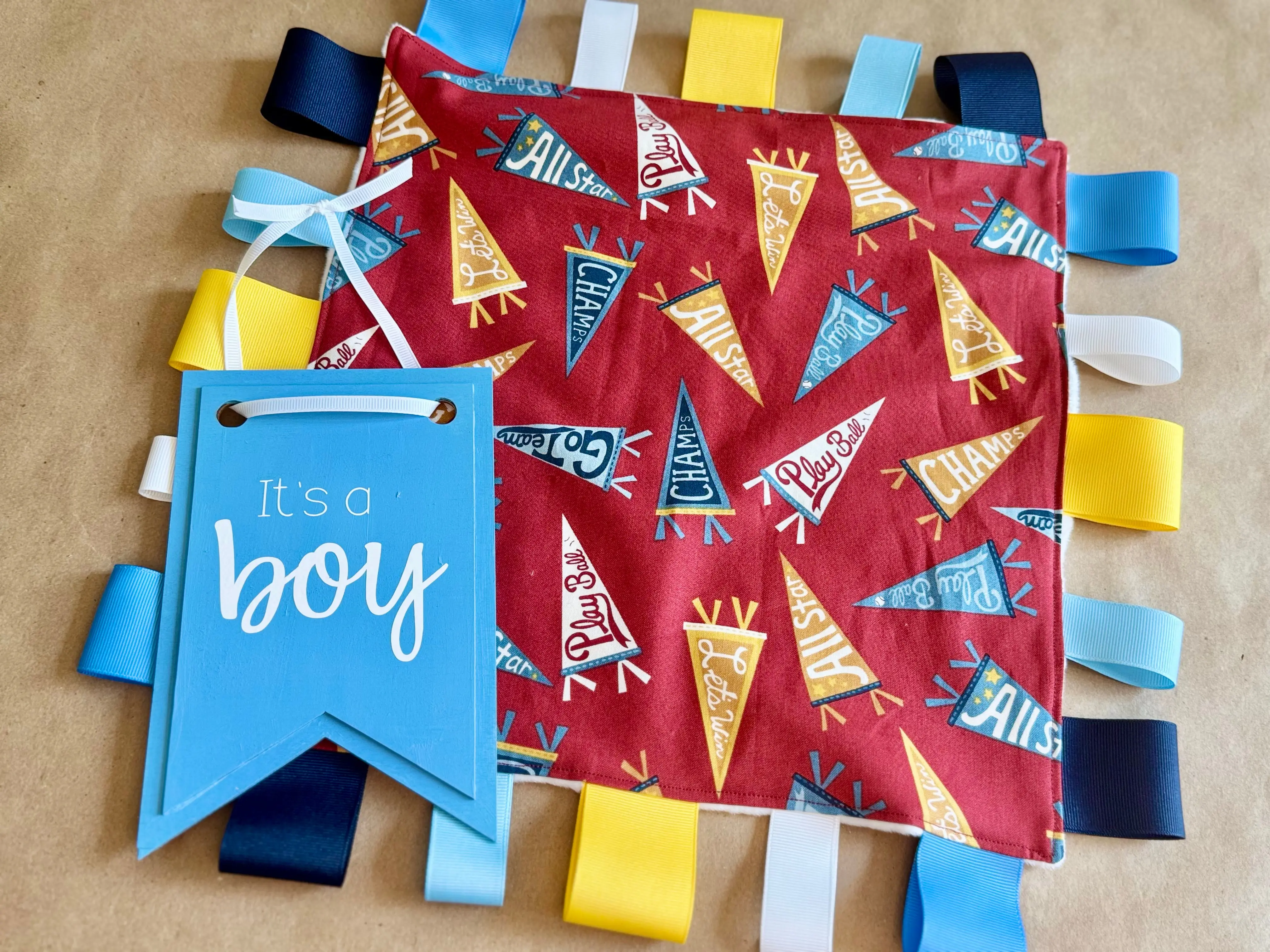 Little Champ : Tag Blanket