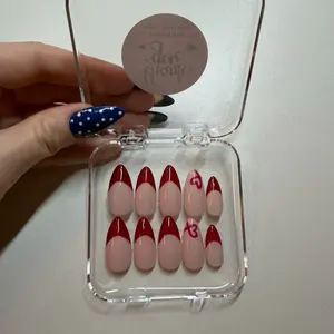 Valentines Day Press on Nails | Medium Almond Length