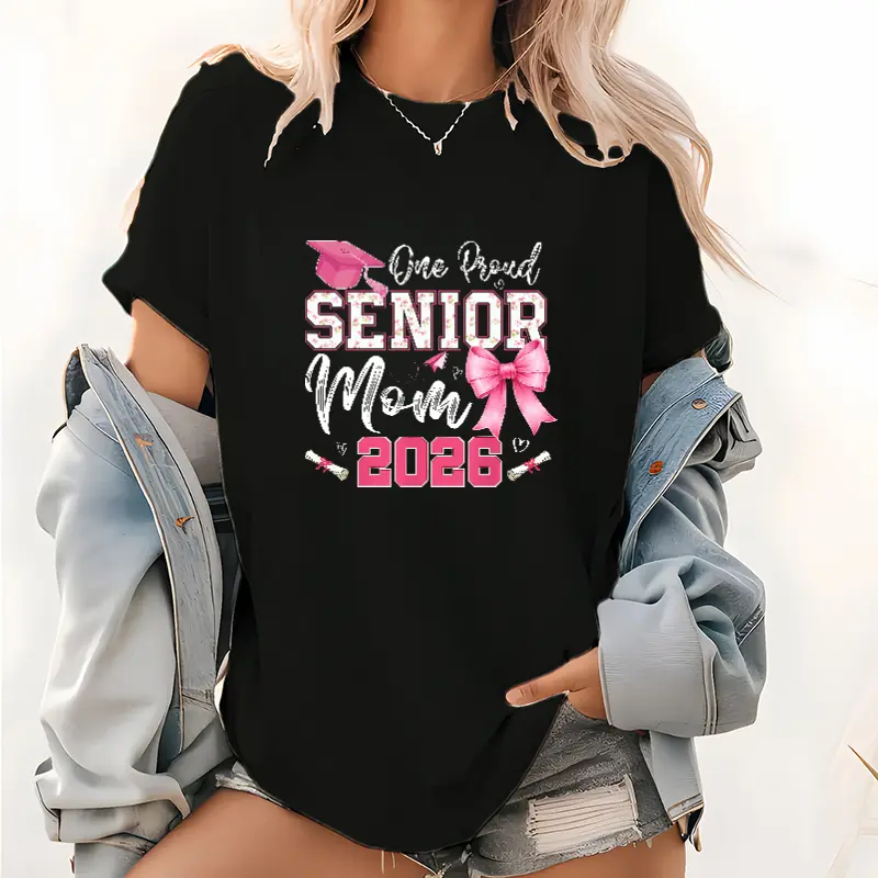 100% Cotton Unisex Senior Mom 2026 MatchingFamily Graduation Class Of 2026 T-Shirt