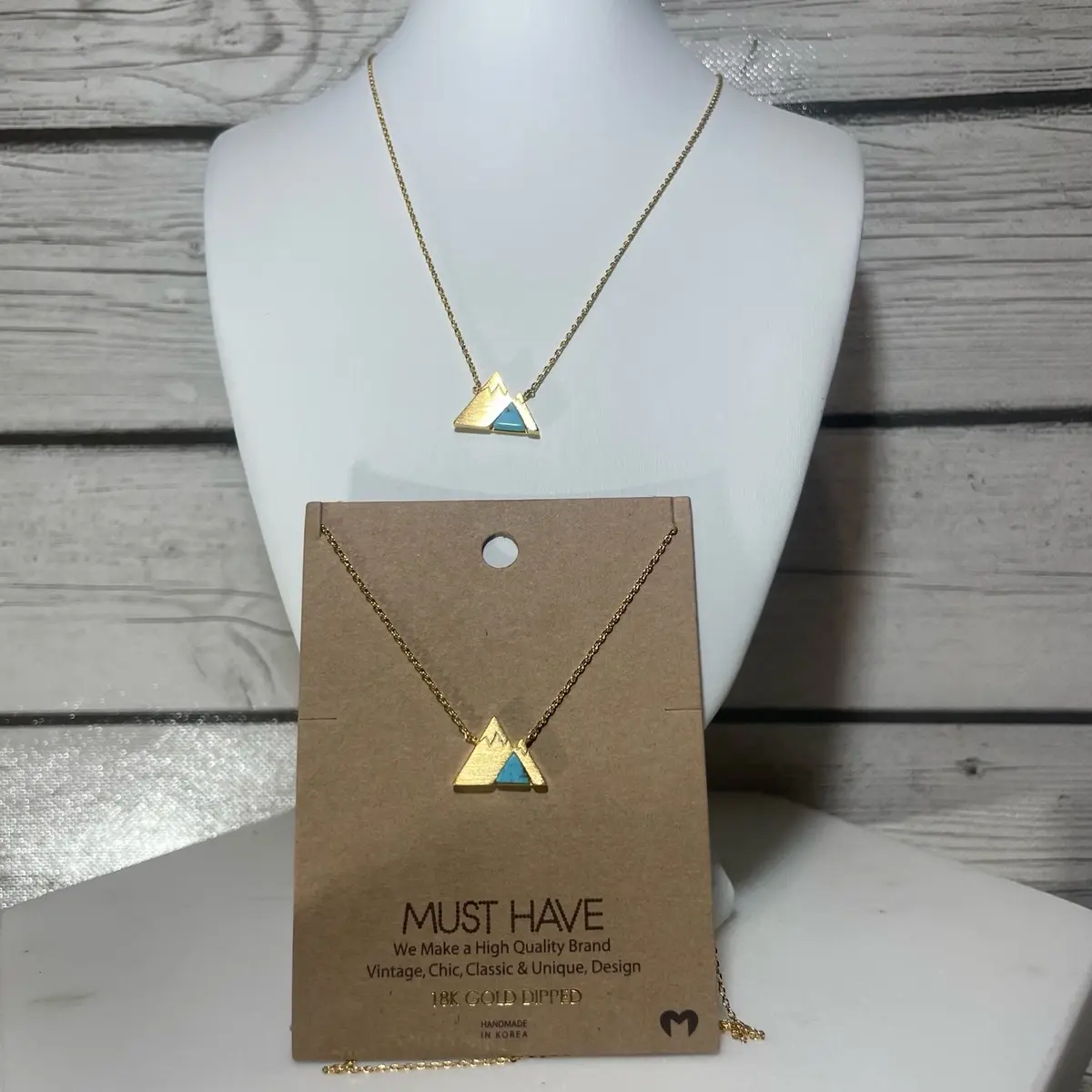Free spirit mountain necklace
