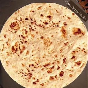 Funny Realistic Food Round Blanket, Novelty Burrito Throw Blanket for Adults & Kids, Lightweight Cozy Flannel Blanket, Portable Design