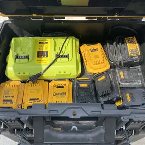 Product Review of Amityke DCB104 Replacement for Dewalt Multi-Battery Charger Station 4-Port Efficient Charging 12V 20V Batteries Dual USB Ports LED Indicator Portable Power Tool Accessories from J**