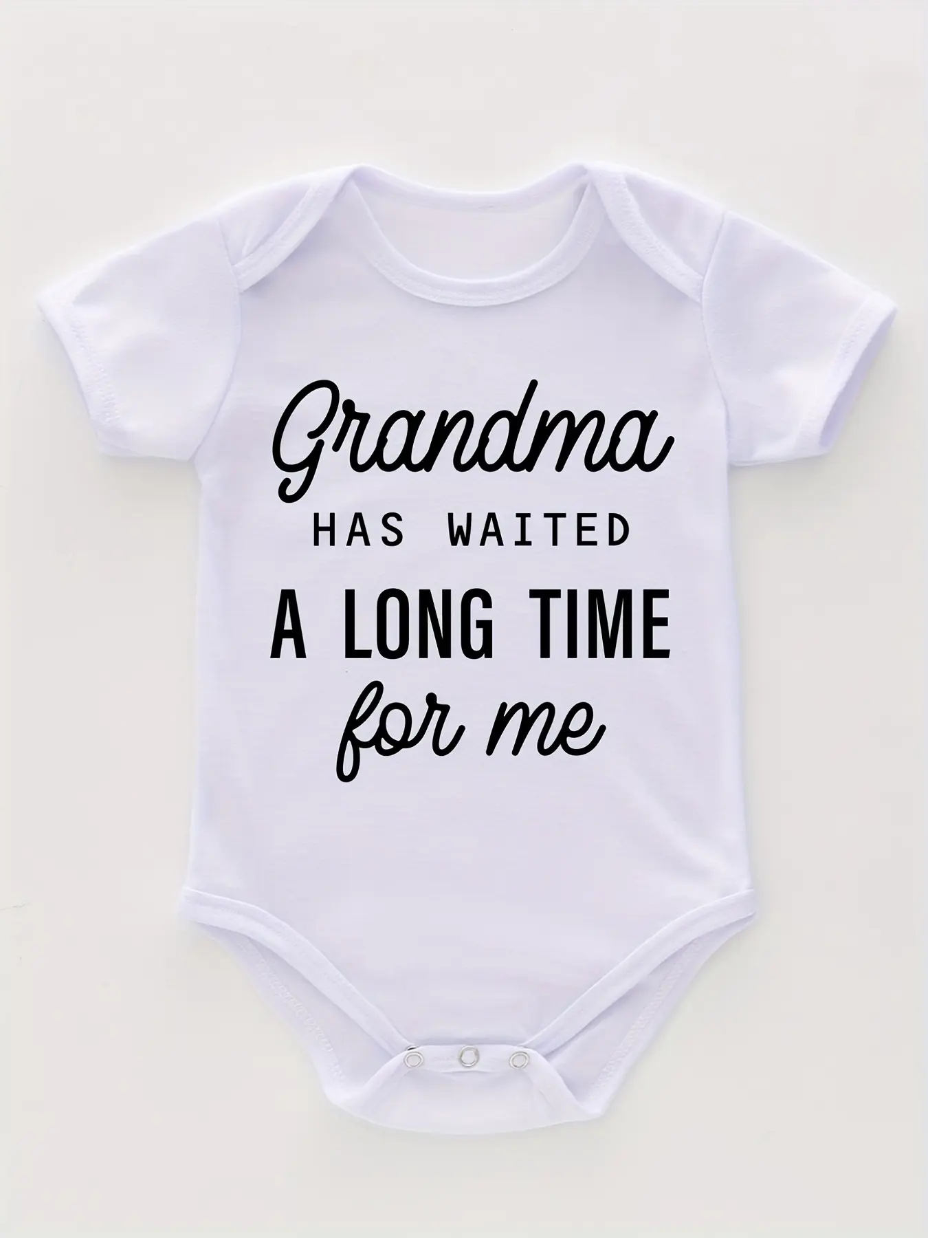 Unisex Fitted Crew Neck Short Sleeve Baby Bodysuit - Basic Breathable Soft Baby Clothing, Classic Script Text Letters Slogan Graphic, Snap Closure, Cotton Blend, Family Grandma Announcement Outfit (0-3 Months), Newborn Babies