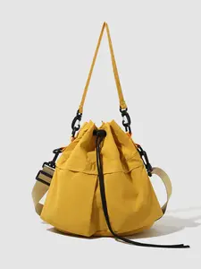 Fashionable, Exquisite and Minimalist Women's Crossbody Bag with Drawstring Design, Solid Color Lightweight and Minimalist Women's Small Bag, Women's Shoulder Bag Crossbody Bag, Suitable for Commuting, Shopping, Dating, and Gatherings, Drawstring Purse