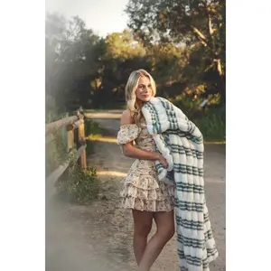 Hugs French Stripe Blanket