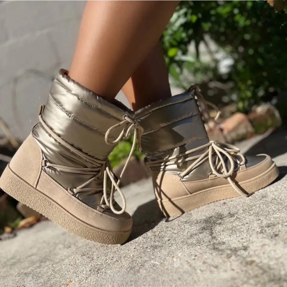 Women's Snow Waterproof Winter Boots - Perfect for Winter Footwear - Girl