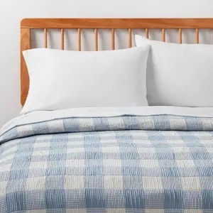 Full/Queen Matelasse Quilt Light Blue - Room Essentials