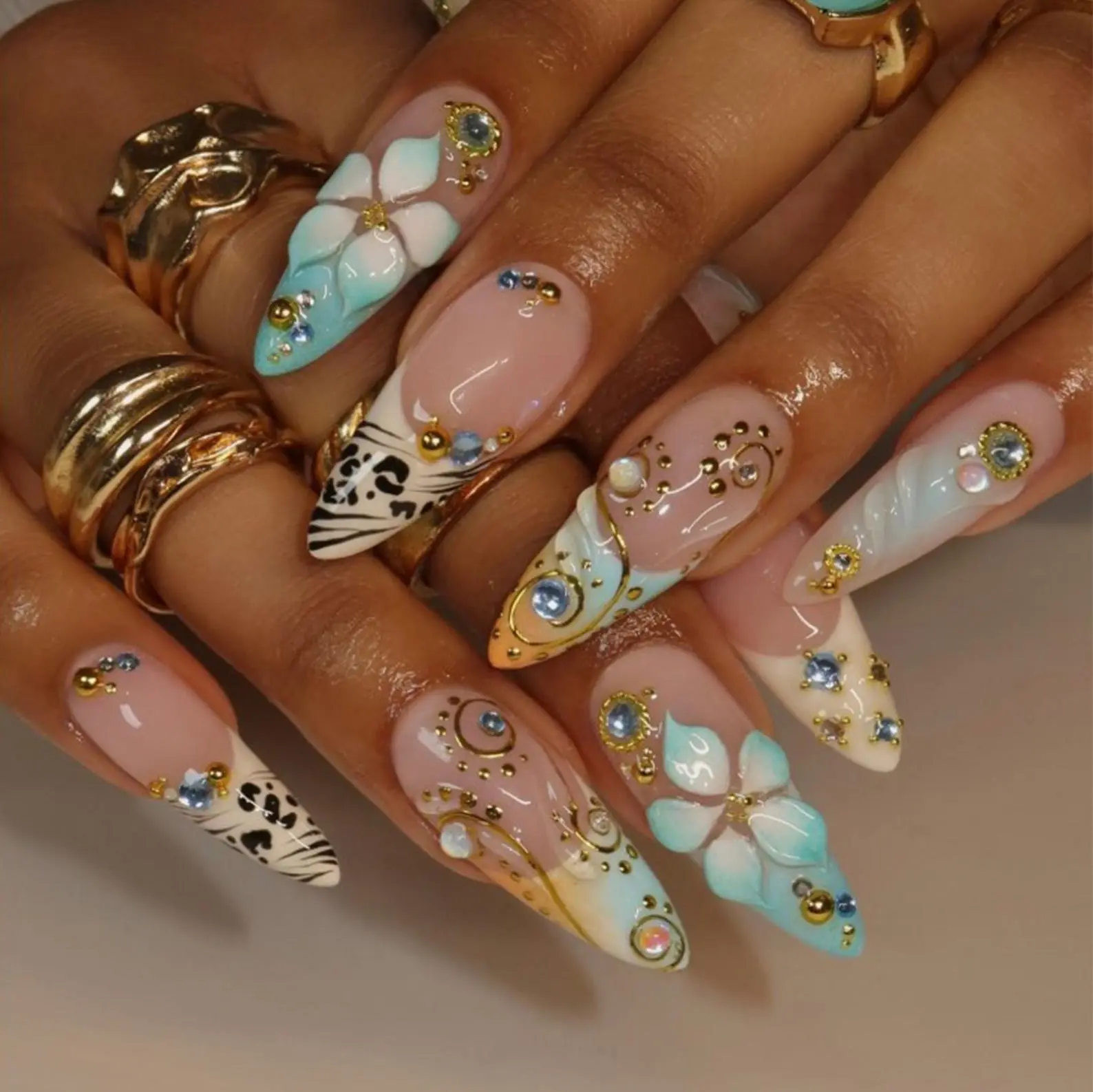 Mermaidcore 3D Flower Press On Nails, Mint Gold Leopard Fake Nails, Luxury Reusable Glossy Glue On Nails