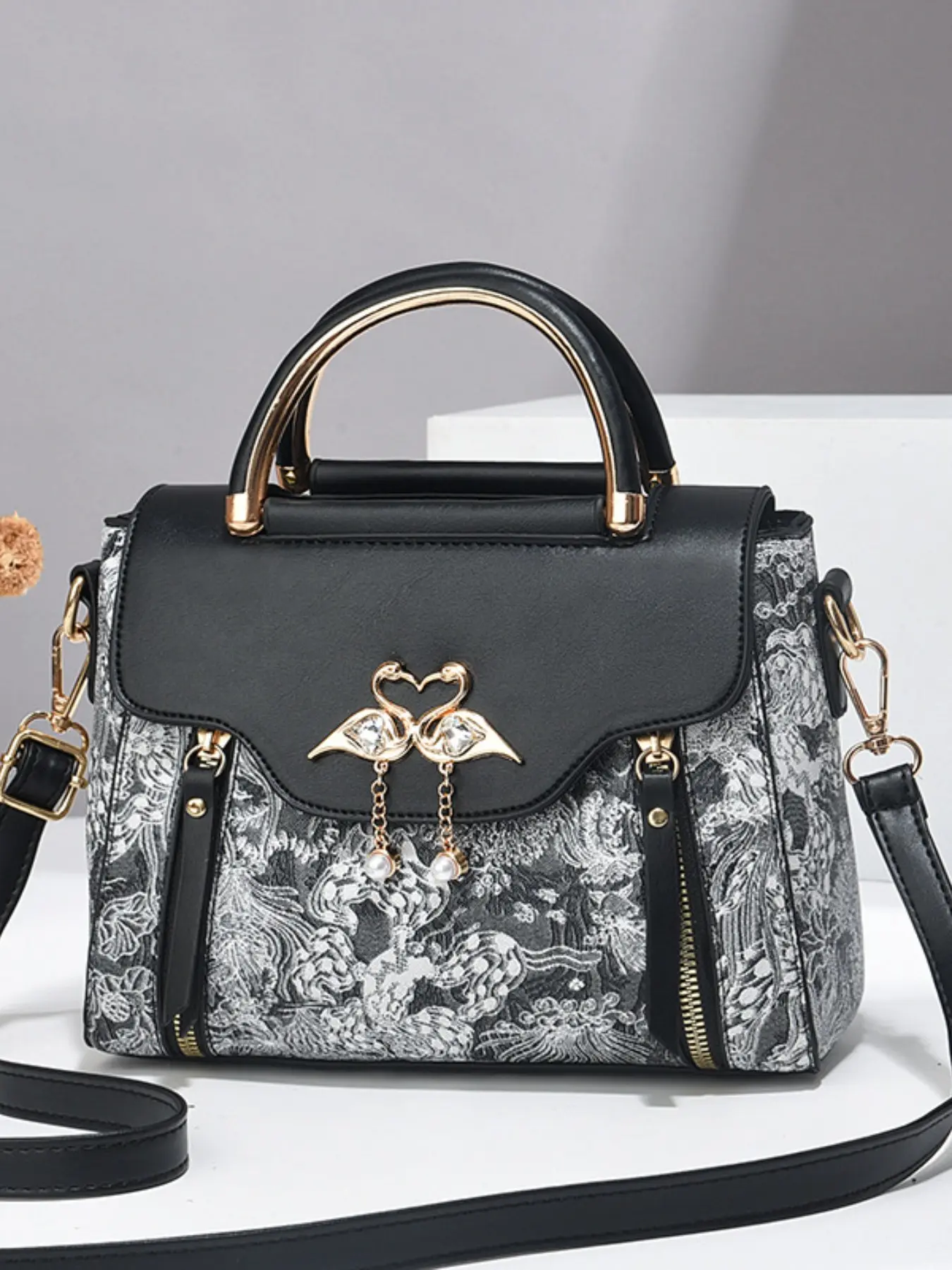 Women's Casual Crossbody Bag, Fashion Colorblock Small Handbag, Embroidered Design, Suitable for Various Occasions, All Seasons