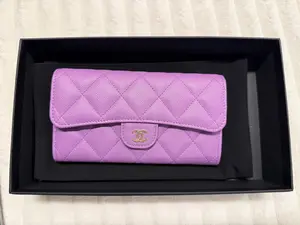 Pre-owned CHANEL Caviar Mini Bags CC Gusset Classic Flap Wallet Quilted Caviar