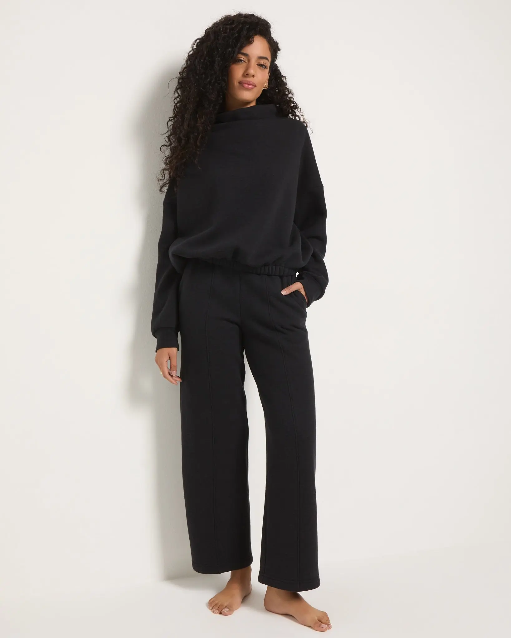 Women's Oversized Knit Funnel Neck Pullover Sweatshirt - Plain Knitwear, Long Sleeves, Soft Modal Fabric, Elastic Hem, Loose-Fitting Casual Top, Minimalist Design