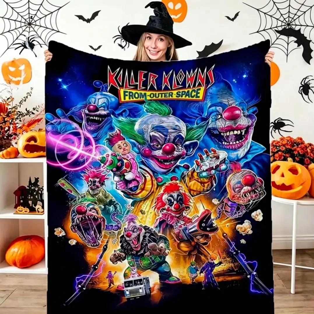 Horror Outer Space Clown Graphic Print Flannel Throw Blanket, Vibrant Digital Print Ultra Soft Cozy Polyester Cover for Couch Bed Office Camping Travel, Spooky Halloween Home Decor, Ideal All Season Holiday Gift