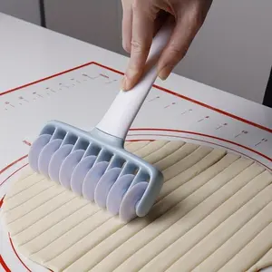 1pc, Pulling Mesh Roller Knife, Noodle Roller Knife, Cutting Strip Knife, Baking Tool, Rolling Pin, Baking Supplies