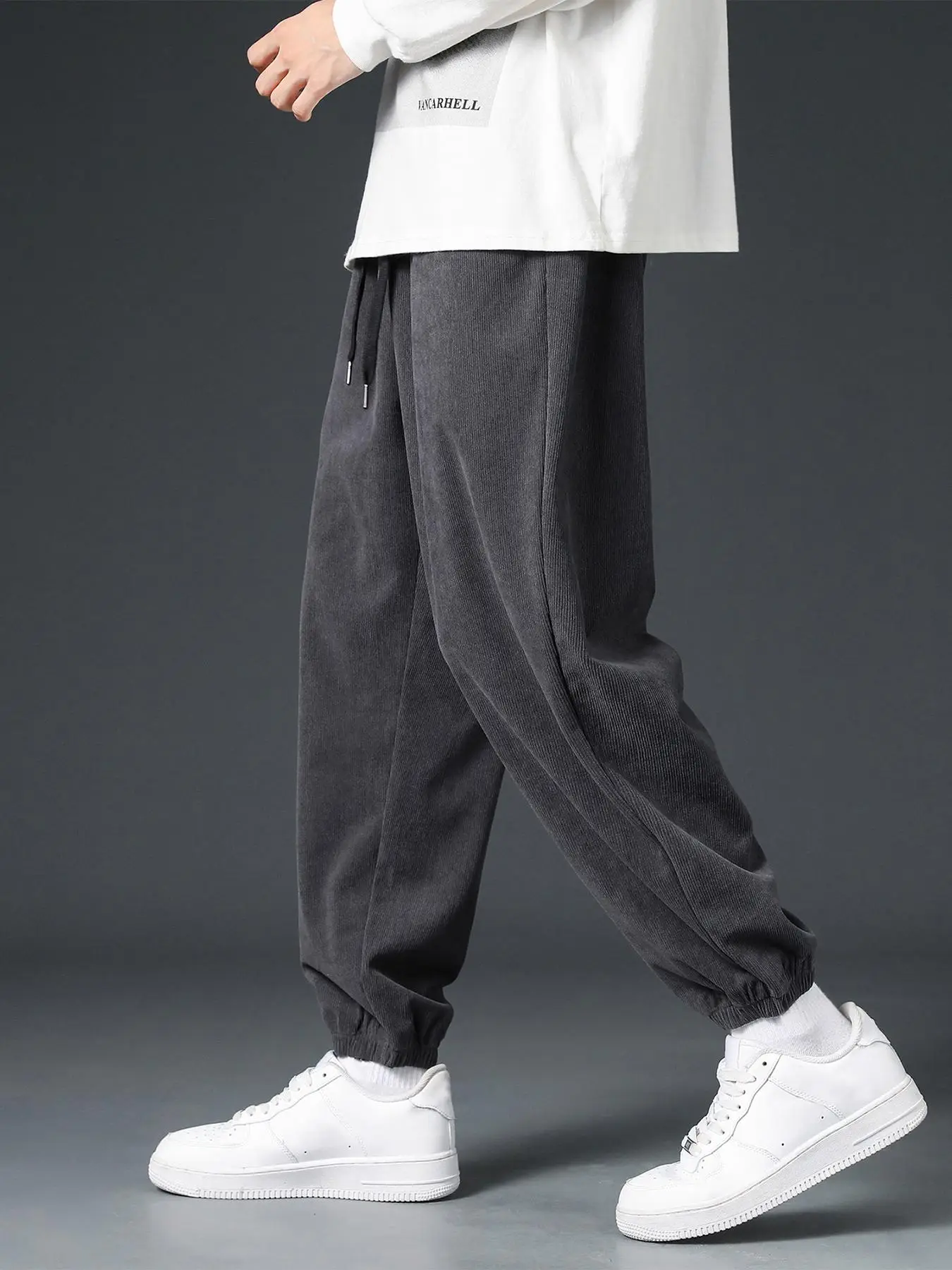 Men's Solid Pocket Drawstring Waist Jogger Pants, Loose Corduroy Trousers for Spring & Fall, Baggy Plain Menswear, Casual Comfy Men Bottoms for Daily