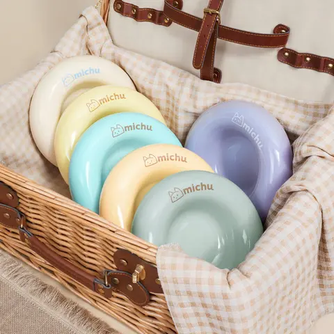 Michu Bagel-Inspired Lead-Free Ceramic Cat Feeder Bowls - Anti-Whisker Fatigue Wide Shallow Design, Cool-Touch, Smooth Glaze Wipes Clean, Durable Handles, Safe, 6 Modern Tones, 1 Bowl for Kibble Wet Food Water, Cool‑Touch Bowl
